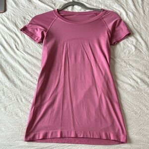 pink swiftly tech short sleeve!!